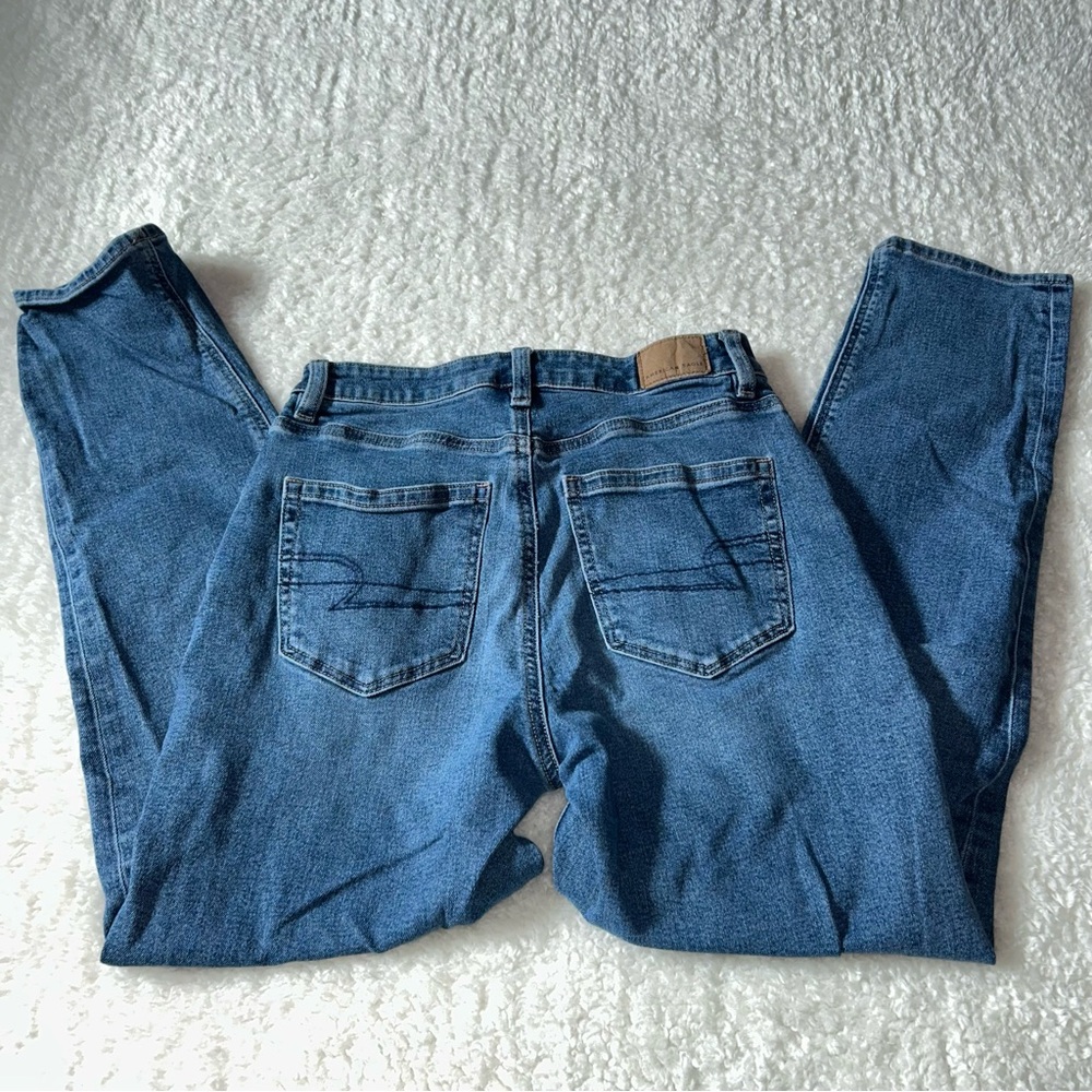 American Eagle Mom Jeans Size 4 - Picture 2 of 5